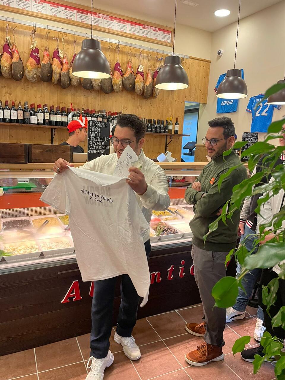 All Antico Vinaio apre a Napoli nel men la schiacciata con